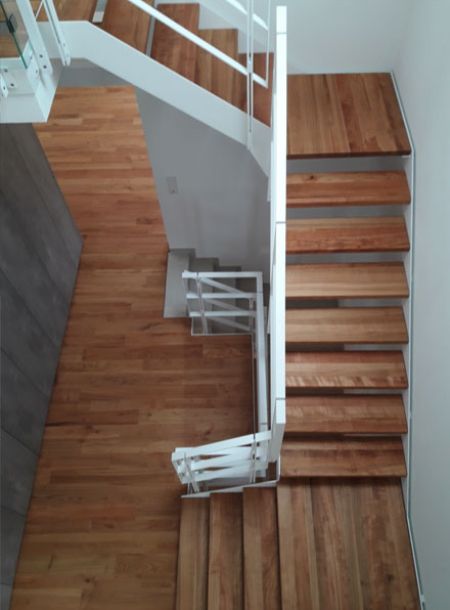 Treppe mit Filzabsatz